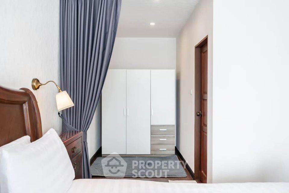 picture 1-BR Condo at Baan Klang Krung Resort near MRT Huai Khwang (ID 531573) - 4/32