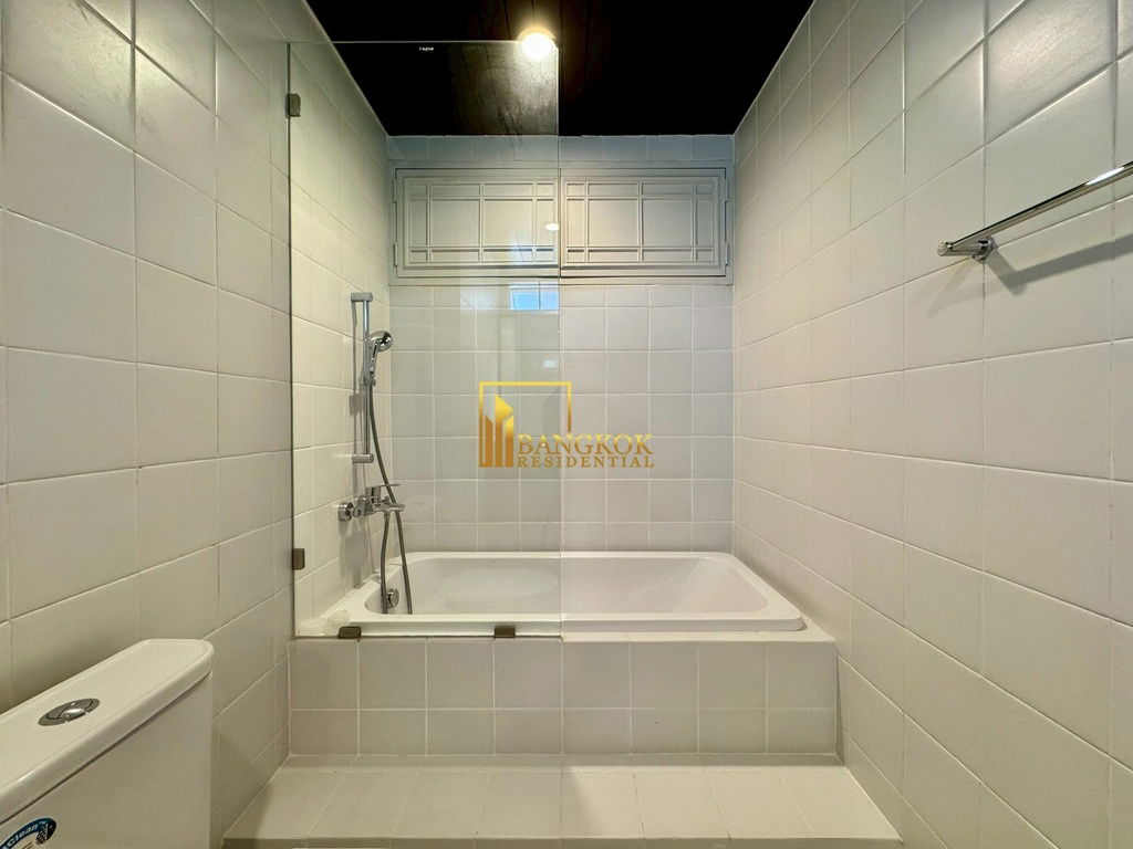 picture Generously Sized 3 Bedroom Apartment in Phrom Phong - BR0450AP - 32/53