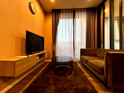 Condos for rent : Condo for rent Whizdom Essence Monthly 35,000 thb.