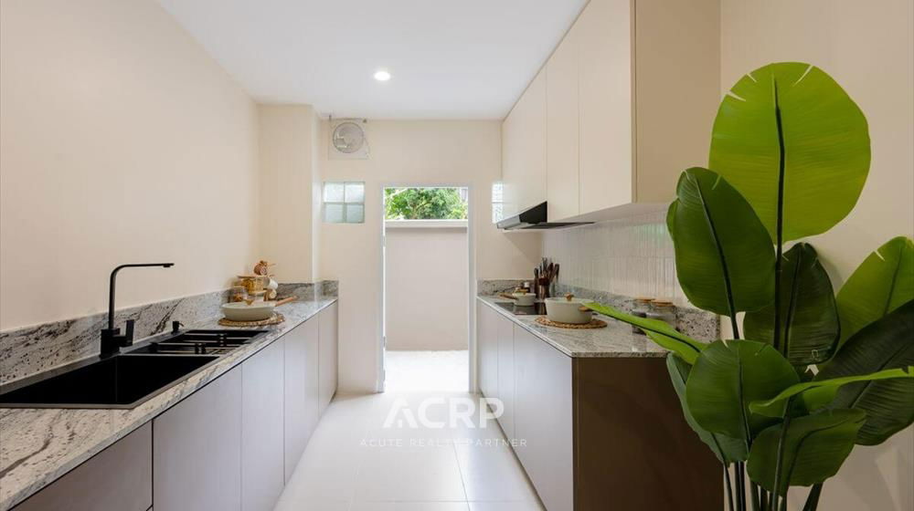 picture Renovated 3-storey detached house for sale on Vibhavadi Rangsit 5, Soi 6, conveniently located near MRT Chatuchak and BTS Mo Chit. - 8/20