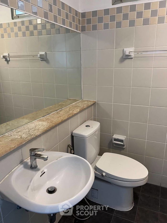 picture 2-BR Condo at The Parkland Bangna in Bang Na Nuea (ID 2146391) - 7/15