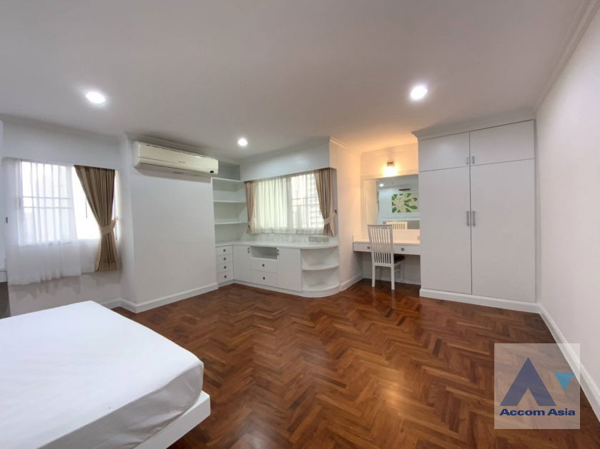 picture 🔼🔽 AccomA 📩 Fully Furnished,Big Balcony 3 BR Condominium @Regent On The Park 3 (AA25776) - 12/20