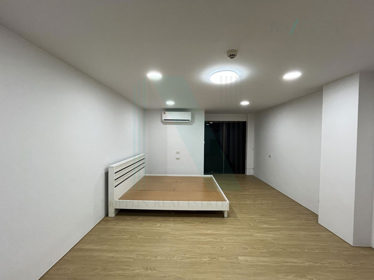picture 📌 For Rent Condo PRATUNAM PRESTIGE Building 1, Floor 26,Studio, Room size 29 sqm - 7/8