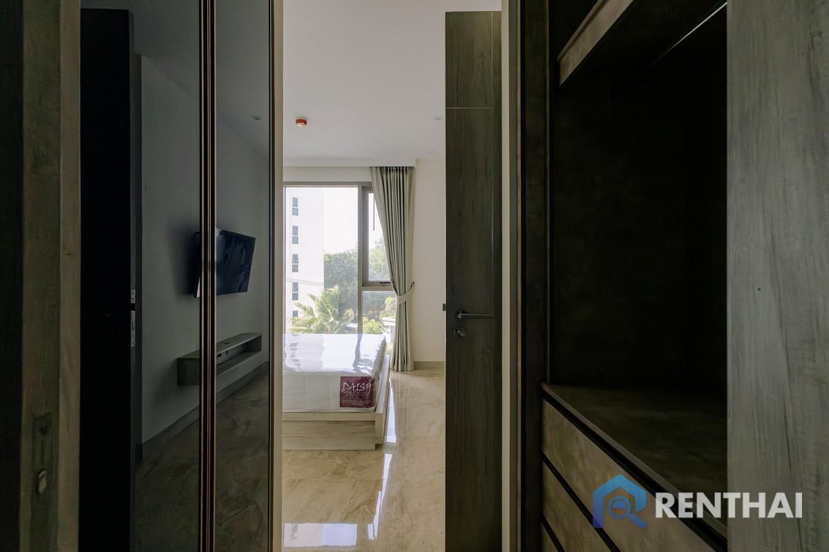 picture Hot Deal  Only 1 Unit Available  The Riviera Monaco 1 Bedroom with Jacuzzi - 9/25