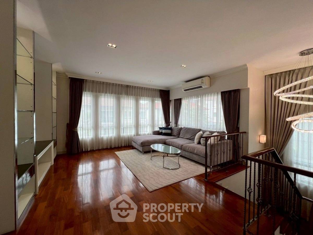 รูป บ้าน 4-ห้องนอน ที่ บางกอก บูเลอวาร์ด พระราม 9 ศรีนครินทร์ ใกล้ กรุงเทพกรีฑา (ID 2260657) - รูปที่ 2/38