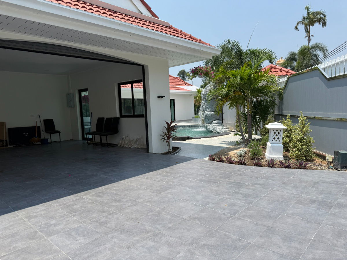 picture For Sale 4-Bedroom Pool Villa near Mabprasan Lake - 21/22
