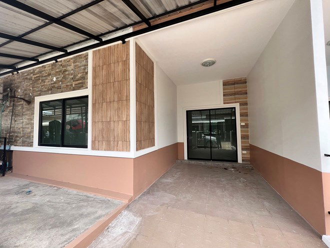 picture TOWN_HOUSE for sale  Bo Win Si Racha Chonburi - 3/20