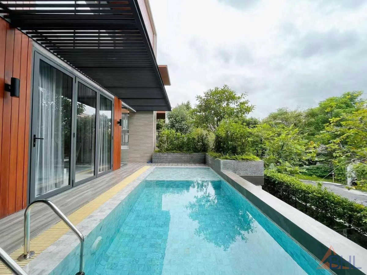 รูป ขายบ้านเดี่ยวหรูพร้อมสระว่ายน้ำย่านสาทร 530 ตร.ม. ถนนเย็นอากาศ เขตยานนาวา กรุงเทพ - รูปที่ 8/10