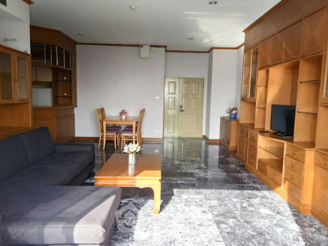 2-BR Condo at The Waterford Park Sukhumvit 53 Condominium near BTS Thong Lor (ID 883726)