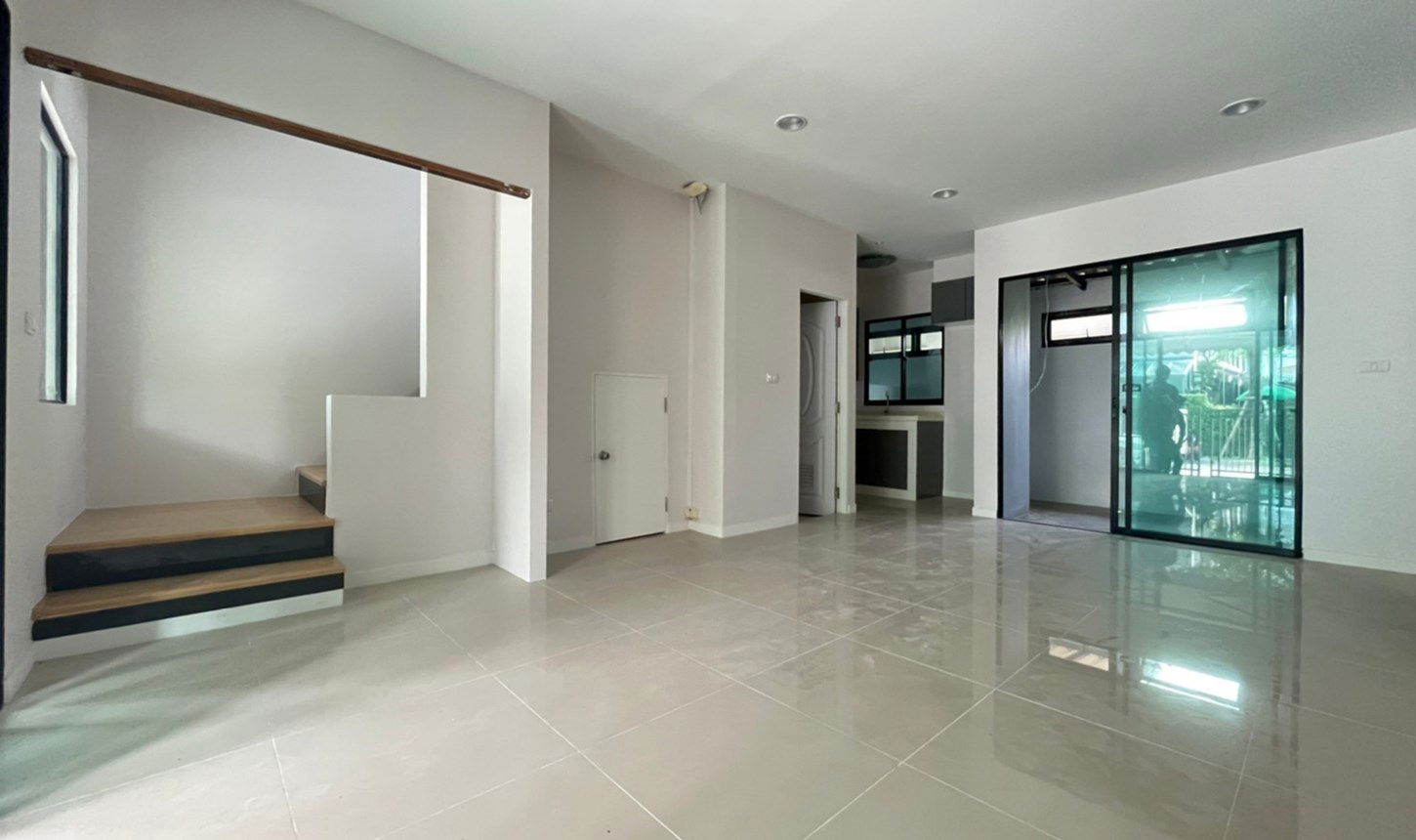 picture TOWN_HOUSE for sale  Phlapphla Wang Thonglang Bangkok - 12/20