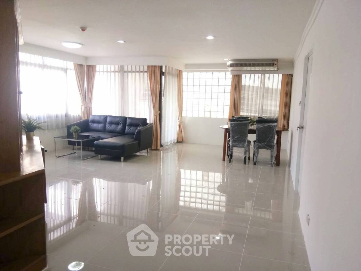 picture 2-BR Condo at The Waterford Park Sukhumvit 53 Condominium near BTS Thong Lor (ID 511928) - 3/18