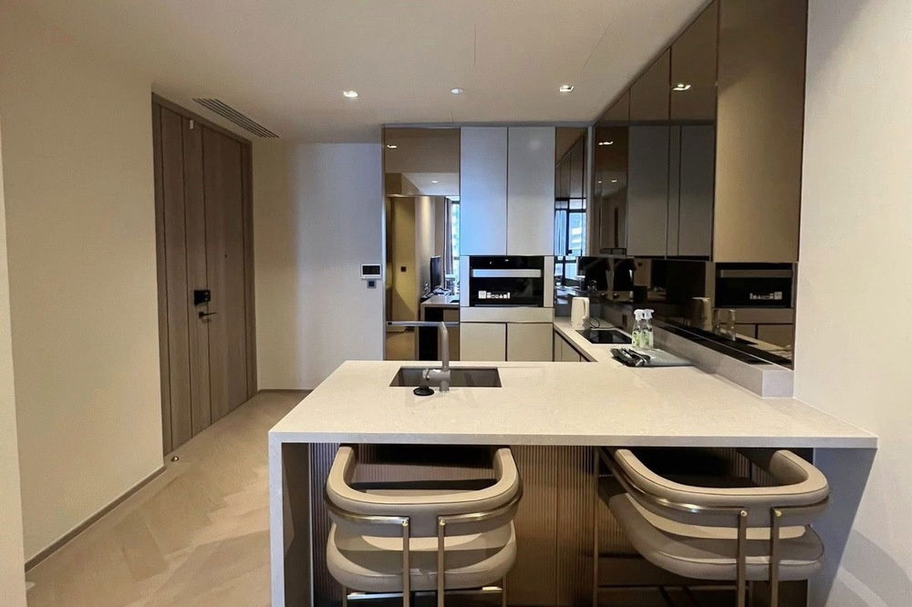 picture 🔥 For Rent !!🔥 Code C20250800044..........The Reserve Sathorn, 1 bedroom, 1 bathroom, high floor 11++, furnished, ready to move in 📣📣 - 2/5