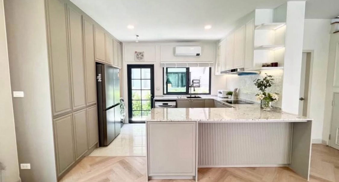 picture Single house for rent 🔥 Centro Bangna 🔥 4 bedrooms, 5 bathrooms, fully furnished and equipped with appliances - 6/10