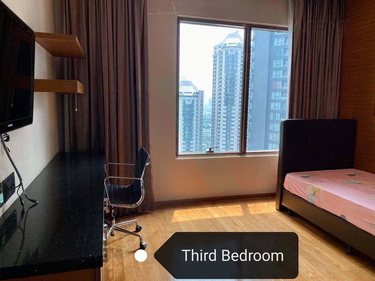 picture 🎉 For rent condo THE EMPORIO PLACE Building N, Floor 25,3 bed room, Room size 165 sqm - 1/8