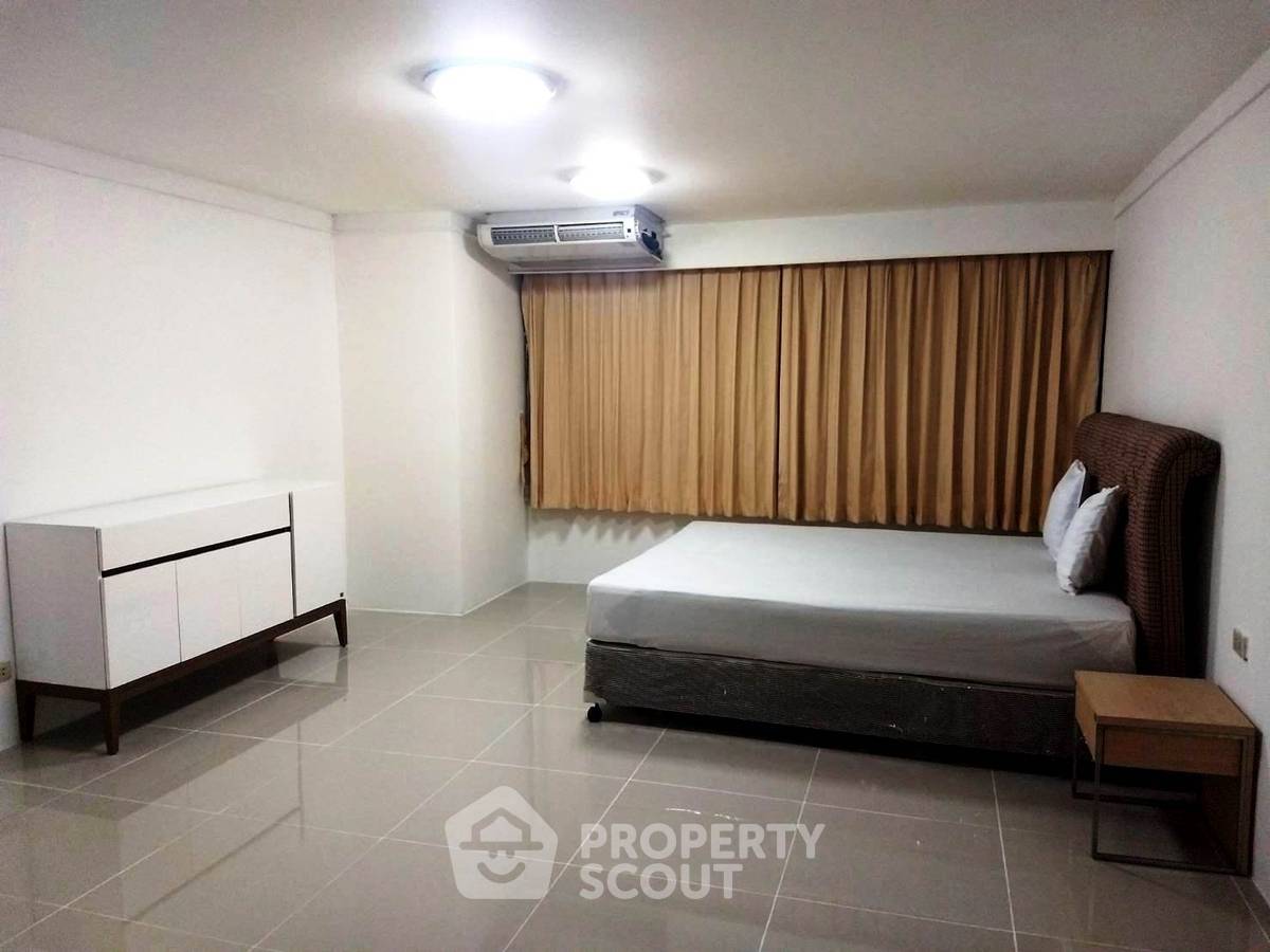 picture 2-BR Condo at The Waterford Park Sukhumvit 53 Condominium near BTS Thong Lor (ID 511928) - 10/18