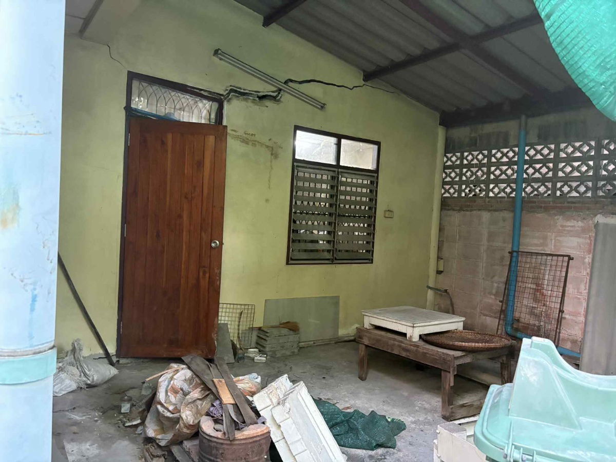 picture For sale: detached house 52 square wah, Ban Seri-On Nut Soi 1. - 20/25