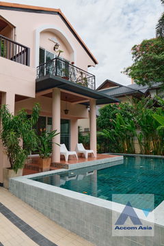 🔼🔽 AccomA 📩 Private Swimming Pool 4 BR House in Khlong Ton Nuea (9002001)