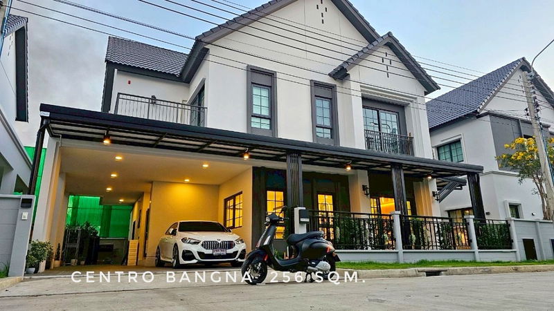 ขายบ้านเดี่ยว : ขายบ้านเดี่ยวหรู พร้อมอยู่ Centro บางนา ตกแต่งบิ้วอินครบสไตล์ Modern Luxury เพียง 16.9 ลบ
