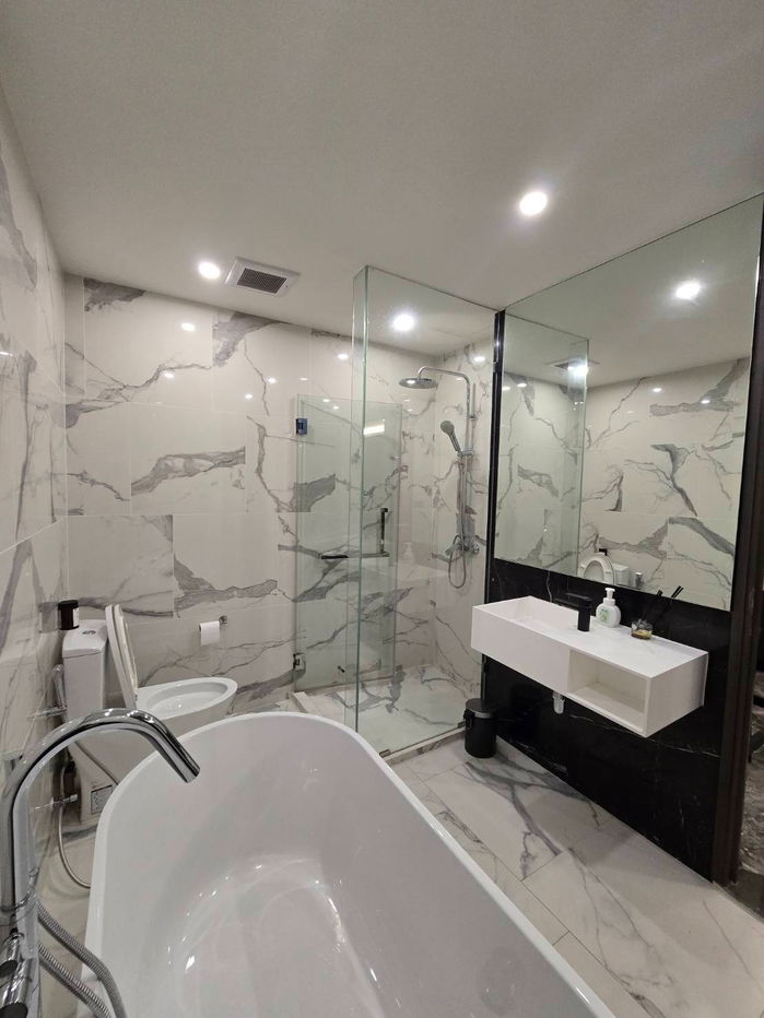 picture 168 Sukhumvit 36 Condo for Rent >> Price : 27,000 baht  - 11/17