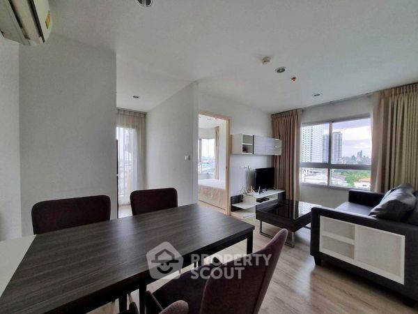 picture 2-BR Condo at Chewathai Phetkasem 27 near MRT Bang Wa (ID 1926537) - 1/5