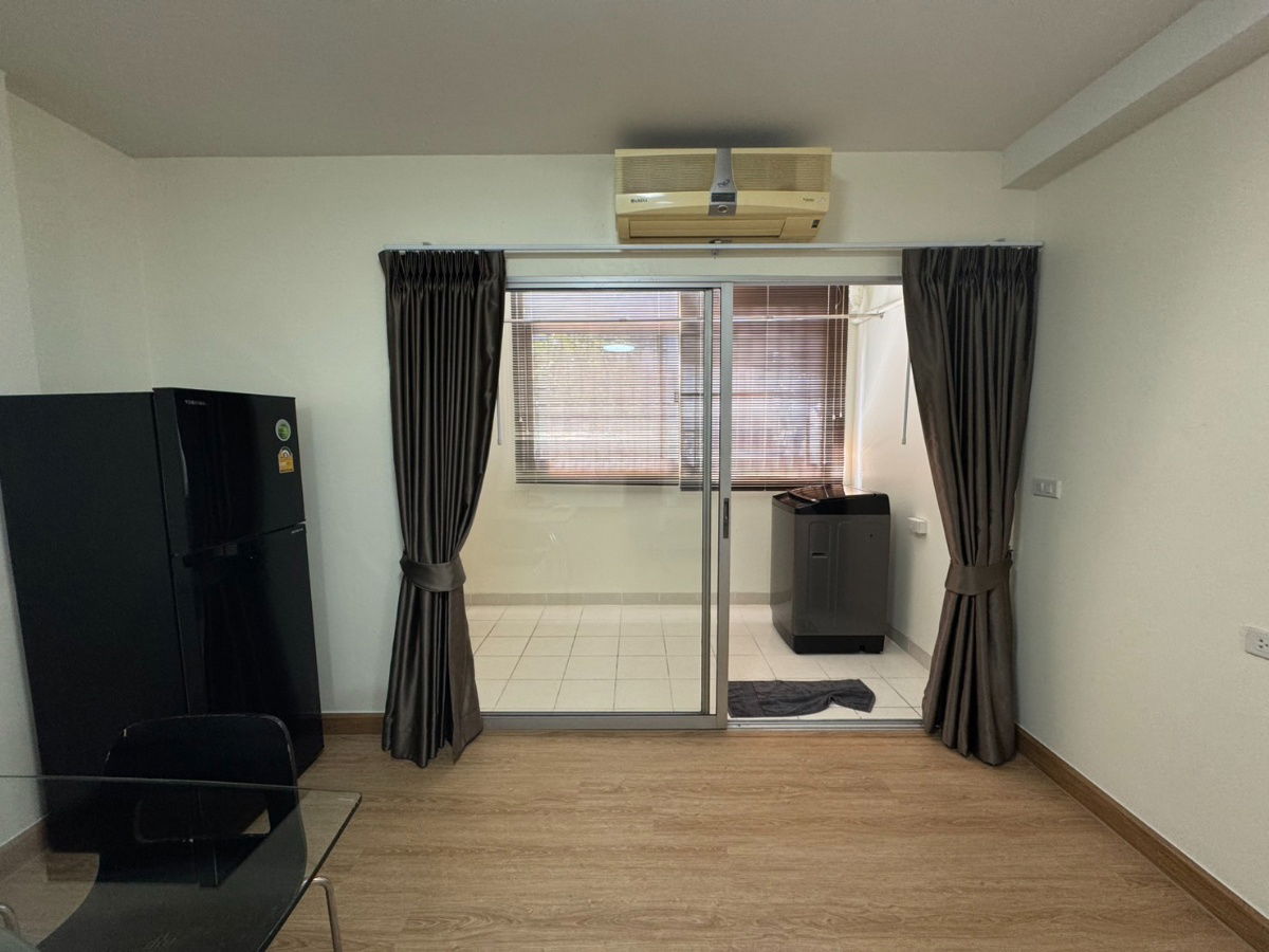 รูป  ให้เช่า ซิตี้ โฮม รัชดา 10  City Home Ratchada 10 ทาสีใหม่ ปูพื้นใหม่ 2 ห้องนอน 1 ห้องน้ำ มีเครื่องซักผ้า ผ้าม่านใหม่ เปลี่ยนสวิทช์ไฟและปลั๊กไฟใหม่  - รูปที่ 13/18