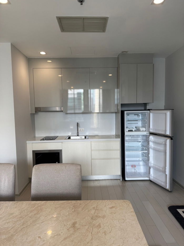 รูป ให้เช่าคอนโด Noble Ploenchit ใกล้ BTS เพลินจิต 45,000 บาท รหัสทรัพย์: RS1487 - รูปที่ 4/9