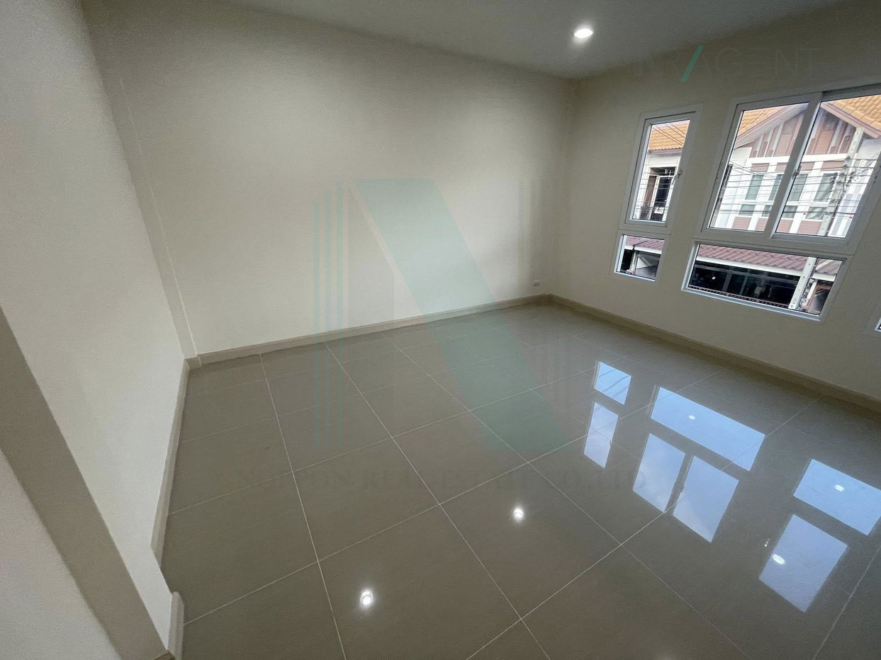 picture 📌 For Sell Town house BAAN SUKNIWET 7 PRACHA UTHIT 75 - SUK SAWAT 66 2-story 4 bedroom 3 bathroom - 7/8