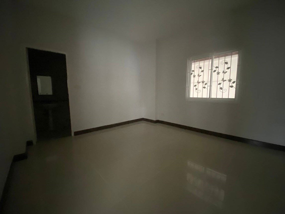 picture HOME for sale  Bo Win Si Racha Chonburi - 13/18