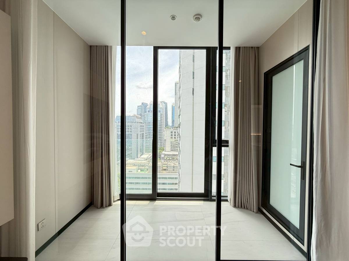 picture 3-BR Condo at Supalai Icon Sathon near MRT Si Lom (ID 2260702) - 7/20