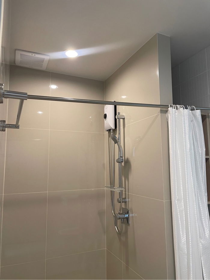 รูป คอนโดใหม่  Nue Mega plus Bangna ขนาด 26 SQM. 12,000 บาท เท่านั้น!!  (ห้องใหม่ไม่เคยปล่อยเช่า) มีทั้งหมด 35 ห้อง                                      - รูปที่ 15/17