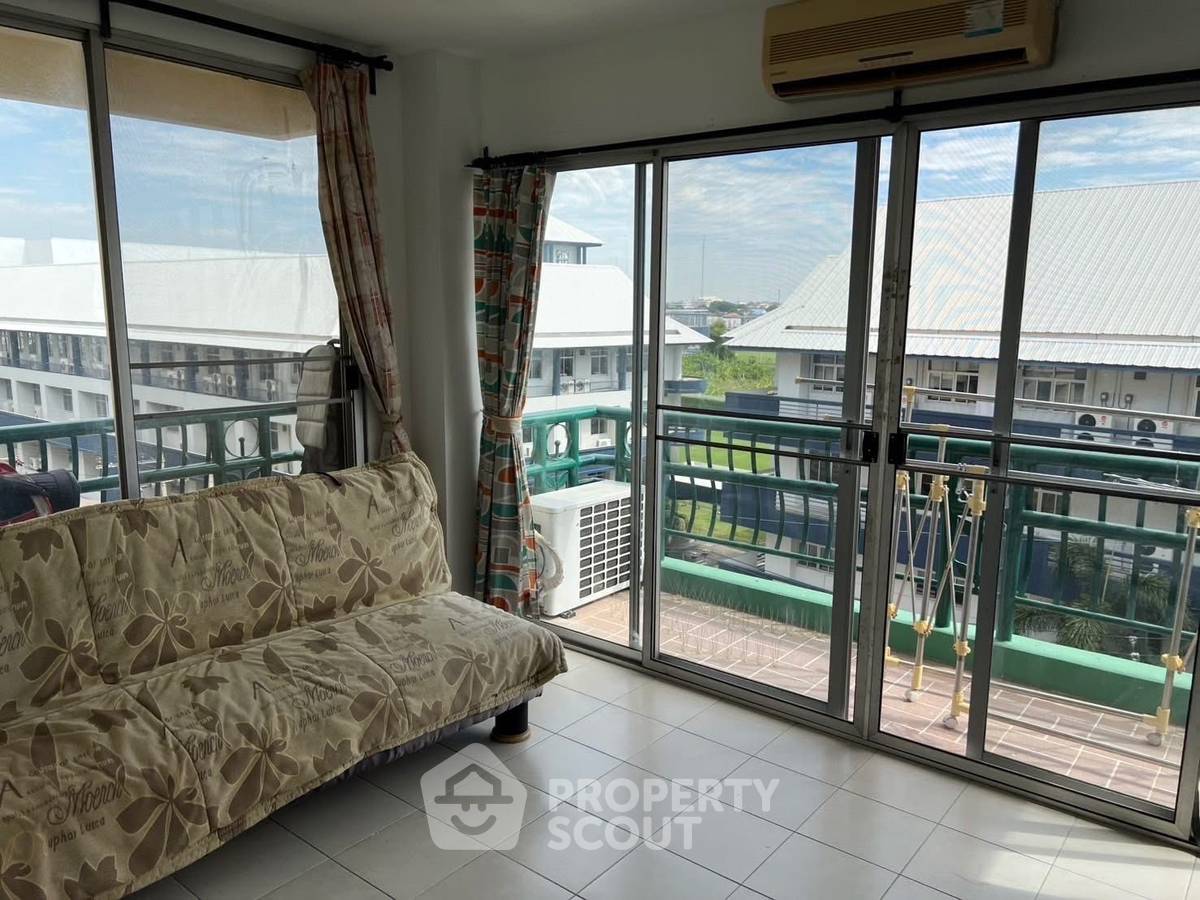 picture 2-BR Condo at The Parkland Bangna in Bang Na Nuea (ID 2146391) - 3/15