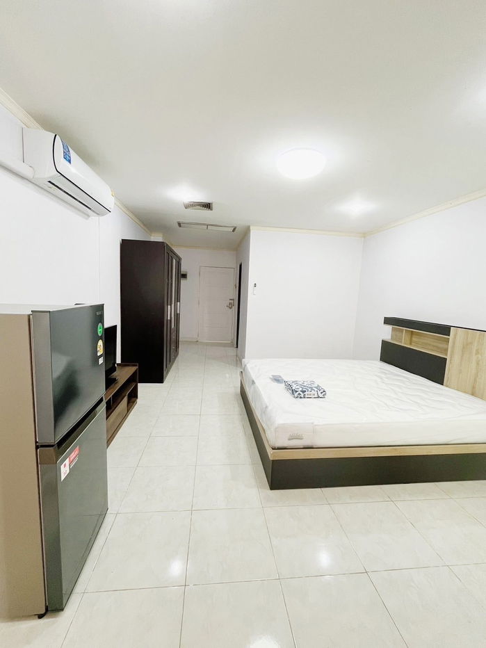 รูป ให้เช่า 𝗖𝗼𝘂𝗻𝘁𝗿𝘆 𝗖𝗼𝗺𝗽𝗹𝗲𝘅 𝗕𝗮𝗻𝗴𝗻𝗮 🏡 𝟲,𝟱𝟬𝟬 ใกล้ 𝗕𝗧𝗦 บางนา พร้อมอยู่‼️#ตอบแชทไว 🔥🔥  รหัส M1263 - รูปที่ 2/4