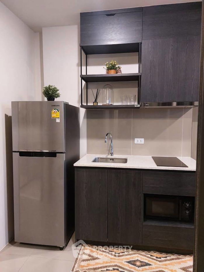 picture 1-BR Condo at XT Huaikhwang near MRT Huai Khwang (ID 2259657) - 10/14