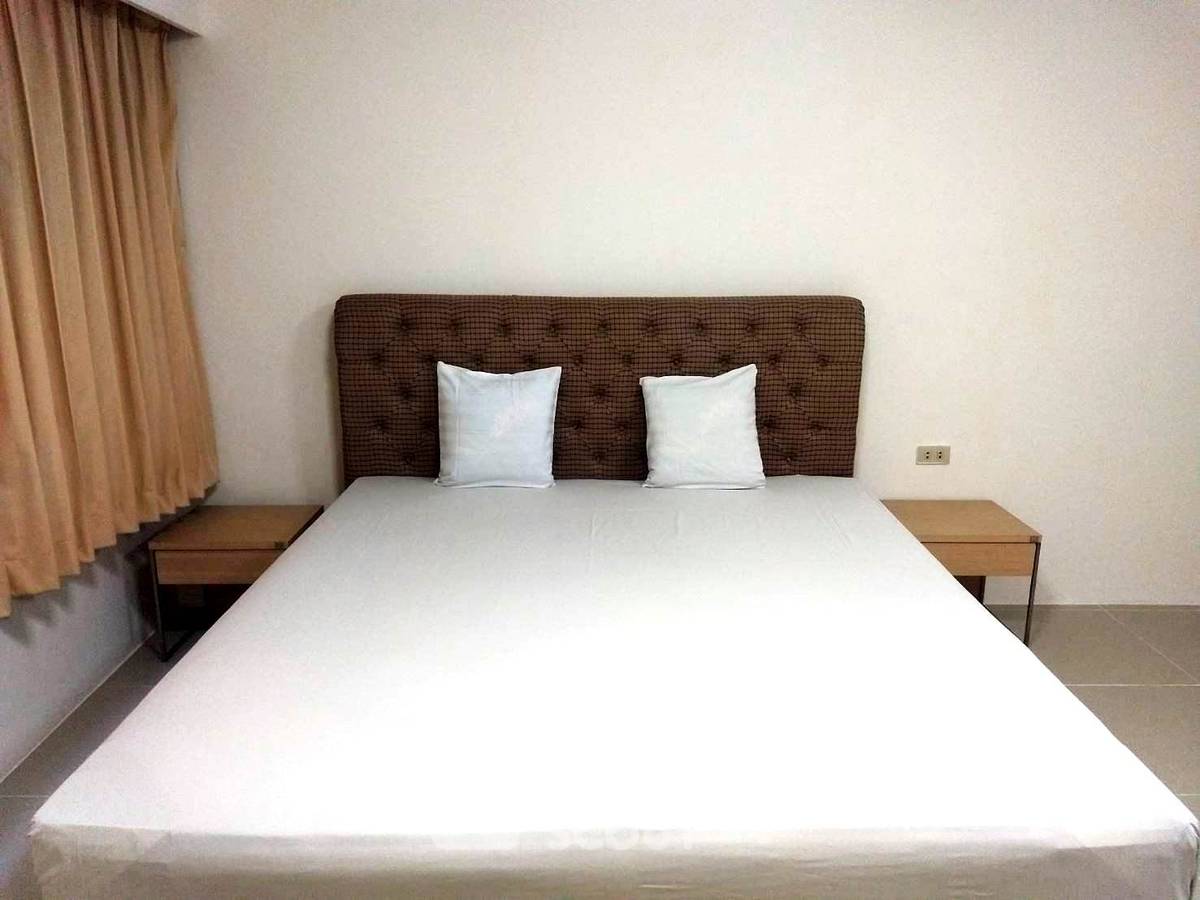 picture 2-BR Condo at The Waterford Park Sukhumvit 53 Condominium near BTS Thong Lor (ID 511928) - 9/18