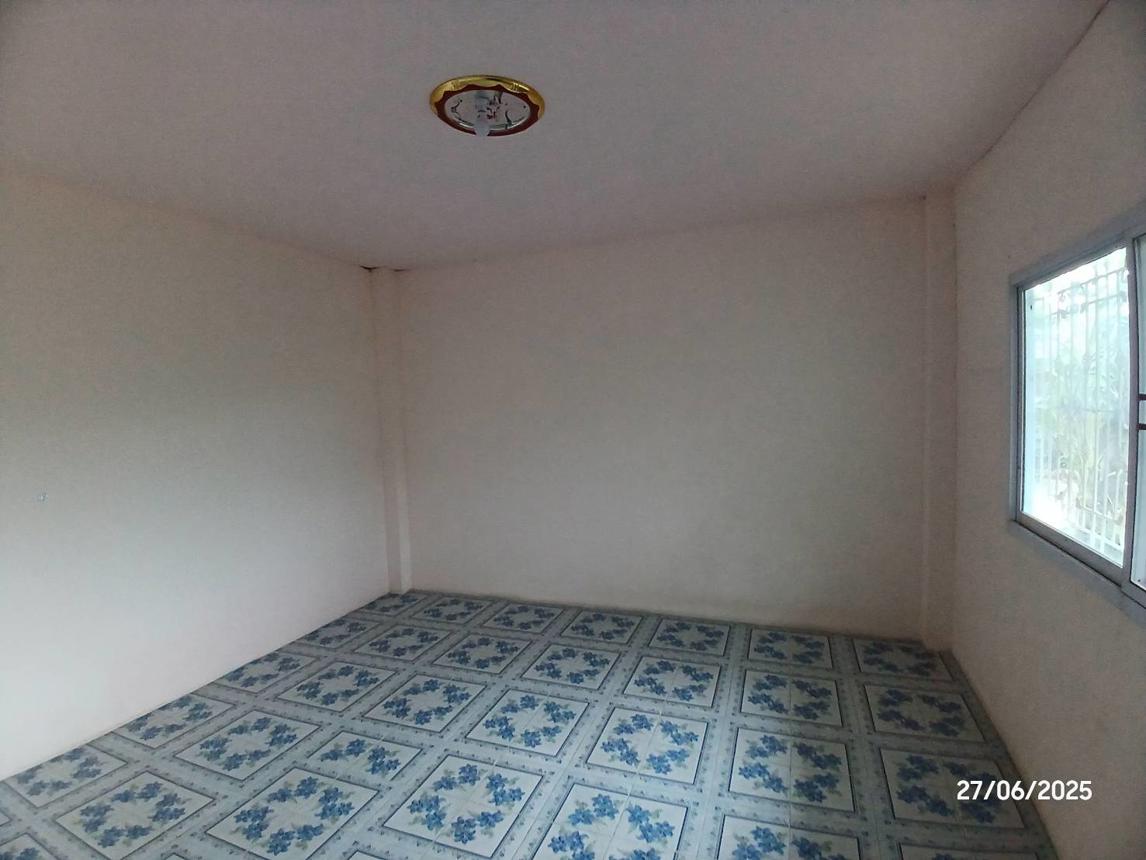 picture HOME for sale  Ban Klang Muang Lamphun Lamphun - 24/38