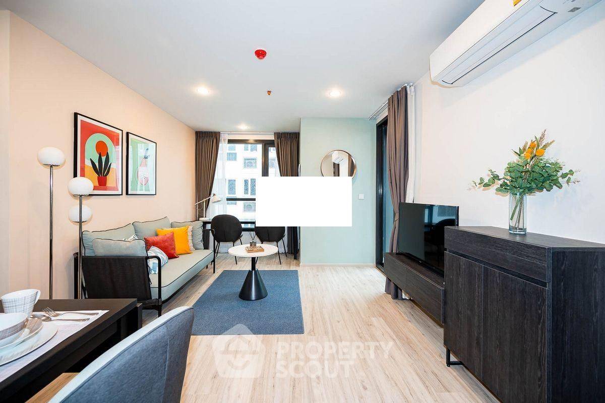 picture 2-BR Condo at XT Huaikhwang near MRT Huai Khwang (ID 2260084) - 2/8