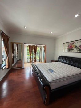 picture Beautifully decorated detached house for rent, lake view, near Stamford University, Rama 9, fully furnished. - 8/12