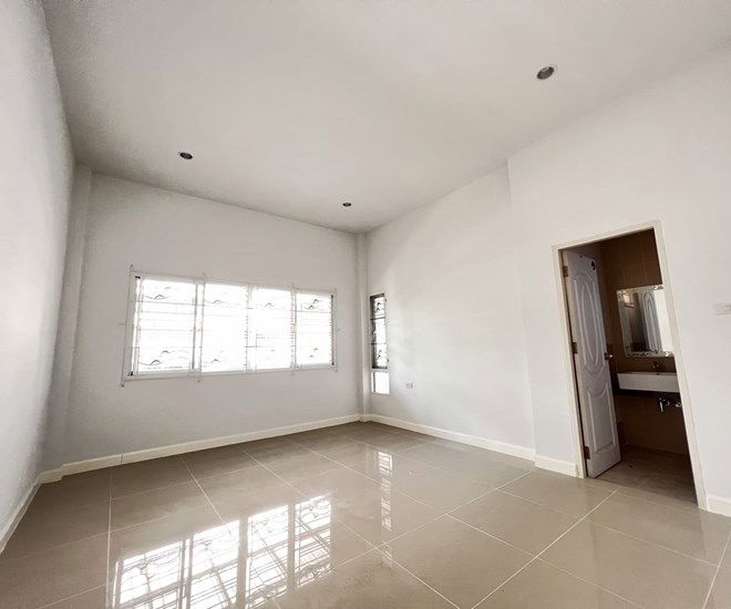 picture TOWN_HOUSE for sale  Bo Win Si Racha Chonburi - 8/20