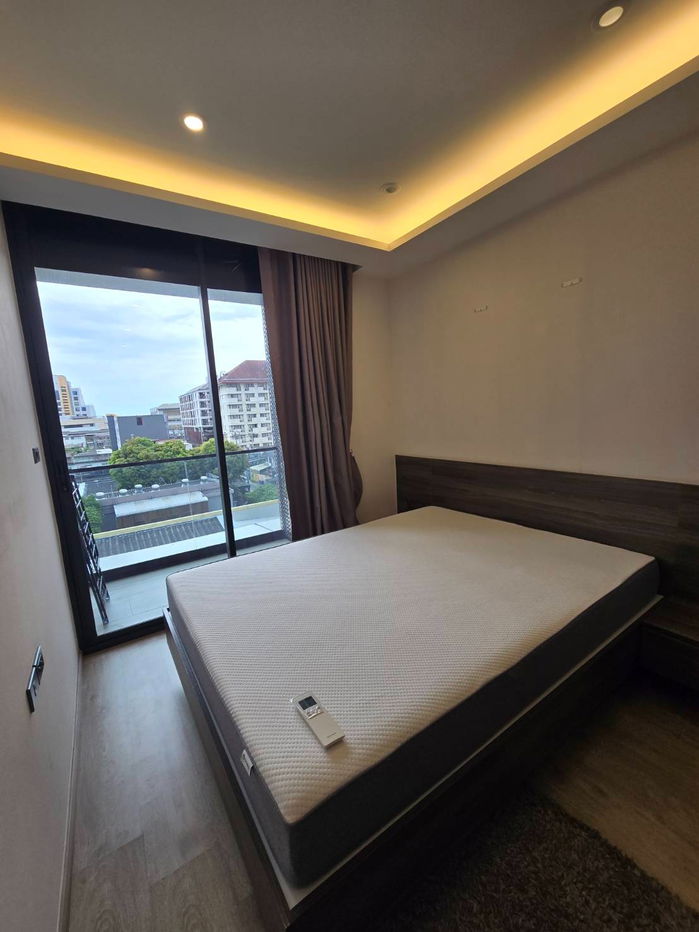 picture 168 Sukhumvit 36 Condo for Rent >> Price : 27,000 baht  - 13/17
