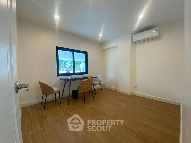 picture 3-BR House at Pakamas Village in Suan Luang (ID 2259441) - 10/25