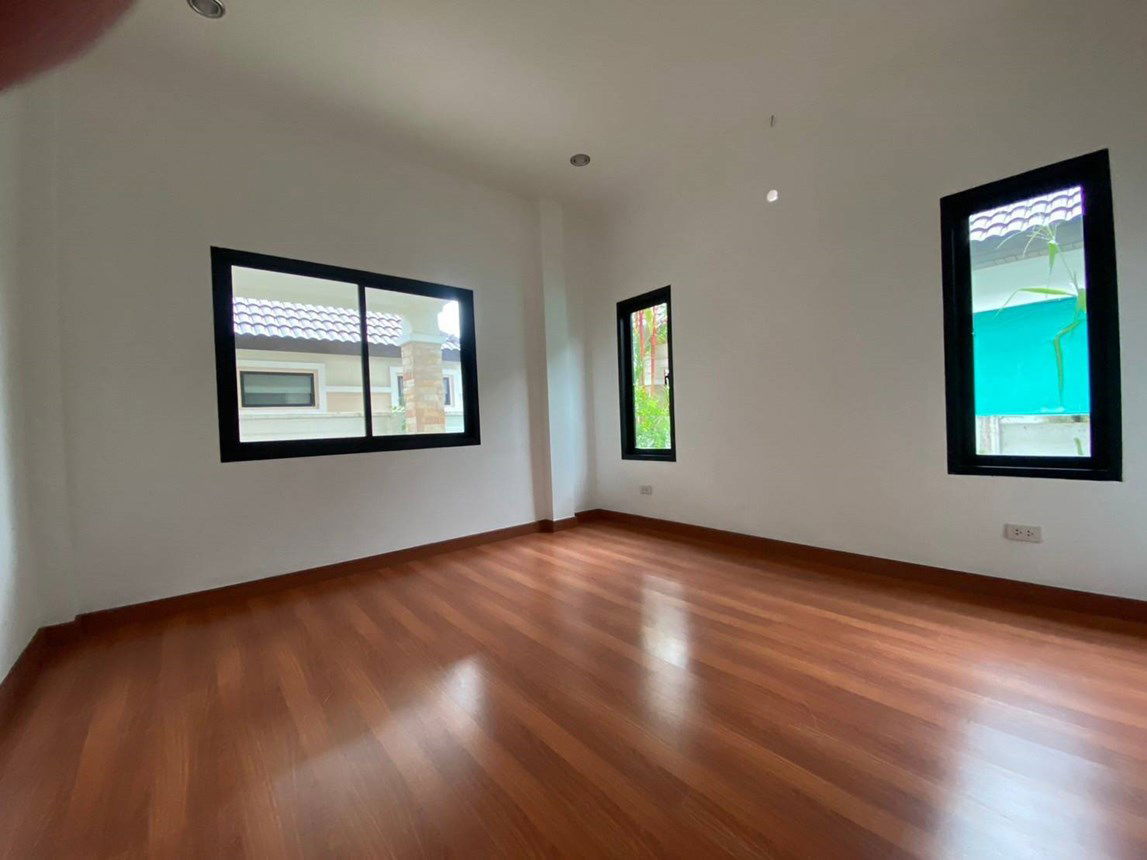 รูป บ้านเดี่ยว สำหรับขาย หมู่บ้านแสนมณี เฟส 4บางเสร่  บางเสร่ สัตหีบ ชลบุรี - รูปที่ 13/18