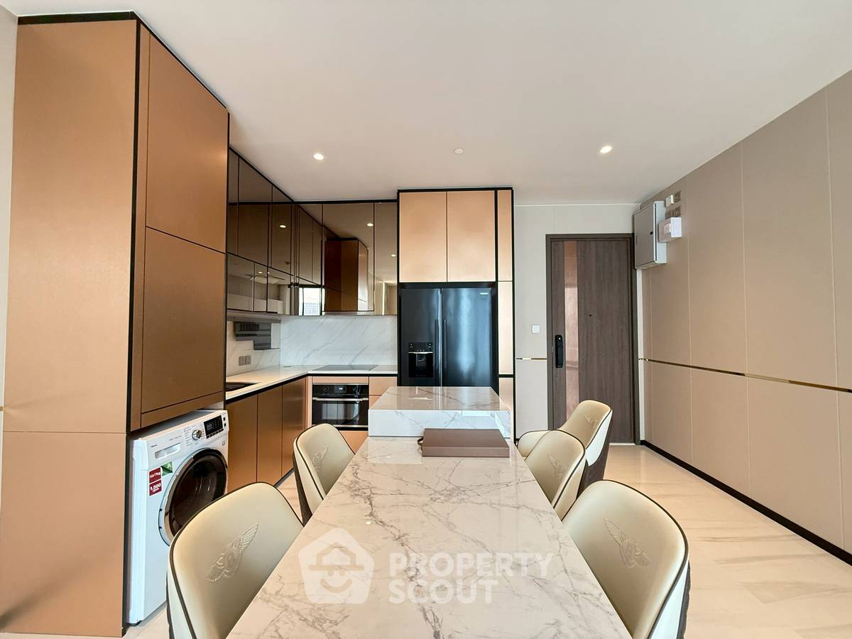picture 3-BR Condo at Supalai Icon Sathon near MRT Si Lom (ID 2260702) - 3/20