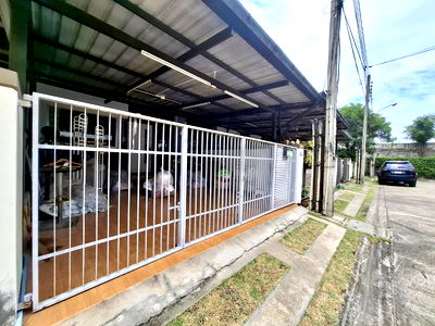 ทาวน์โฮม กรุงเทพมหานคร : ขายทาวน์โฮม 3 ชั้น มบ.บ้านใหม่ พระราม 2 - 22 ตรว.ราคาพิเศษวิวหน้าสวน