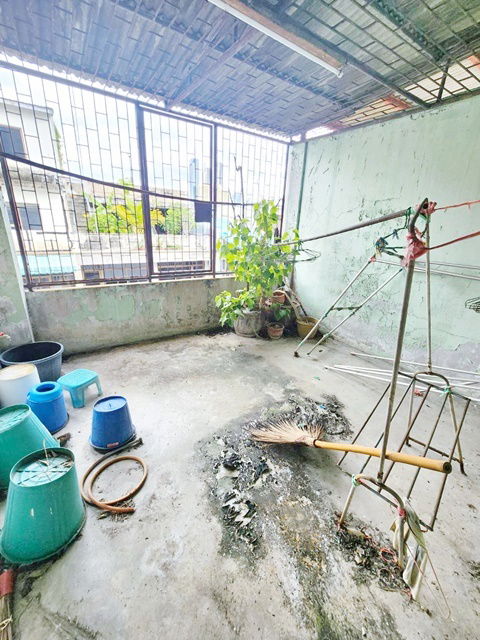 picture hostel SONGWAT Sampeng Market 500m. 4bed 4bath MRT WatMangkon only 499m. For rent 5-storey shophouse - 8/8