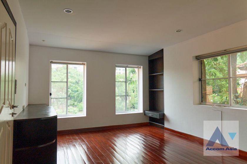 รูป 🔼🔽 AccomA 📩 Private Swimming Pool 4 BR House in Khlong Ton Nuea (9002001) - รูปที่ 18/20