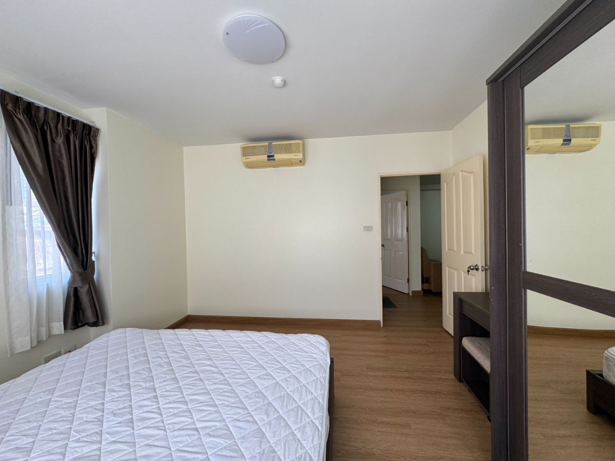 รูป  ให้เช่า ซิตี้ โฮม รัชดา 10  City Home Ratchada 10 ทาสีใหม่ ปูพื้นใหม่ 2 ห้องนอน 1 ห้องน้ำ มีเครื่องซักผ้า ผ้าม่านใหม่ เปลี่ยนสวิทช์ไฟและปลั๊กไฟใหม่  - รูปที่ 3/18