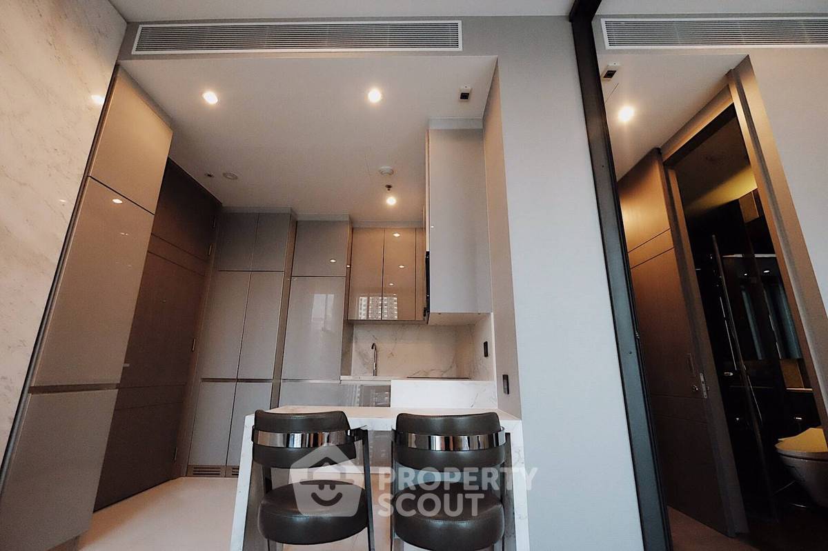 picture 1-BR Condo at The Esse At Singha Complex near MRT Phetchaburi (ID 436305) - 8/12