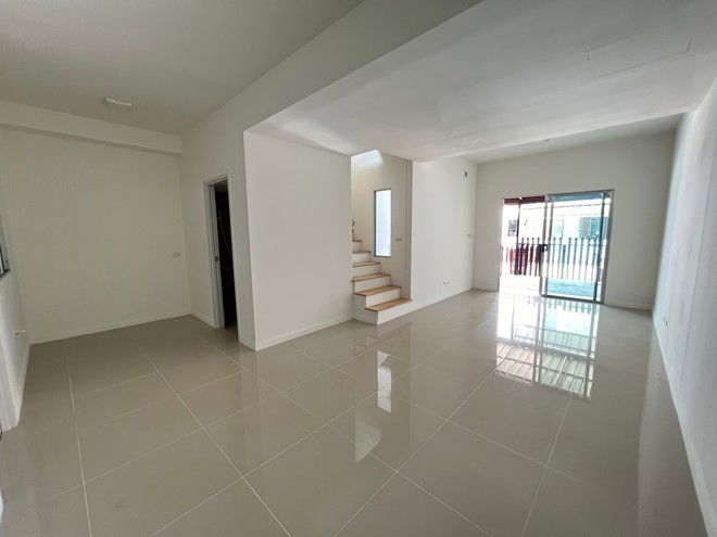picture TOWN_HOUSE for sale  Bung Si Racha Chonburi - 4/20