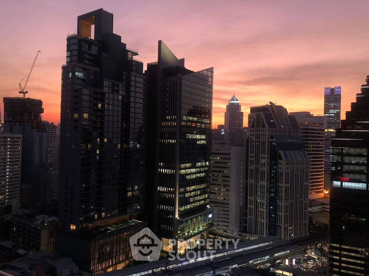 รูป คอนโด 2-ห้องนอน ที่ ไฮด์ สุขุมวิท 13 คอนโดมิเนี่ยม ใกล้ BTS นานา (ID 2260823) - รูปที่ 17/23