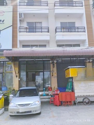 picture LamLukKa Khlong2 BTS KhuKhot 2.1km. 3.5 km. from Zeer Rangsit Commercial building for rent ground fl - 3/8
